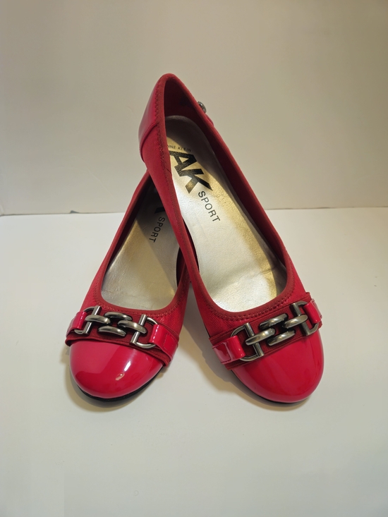 Anne Klein Sport Shoes - AK Anne Klein Sport Womens Ballet Flats Red Chain Detail Round Toe Slip On 8.5M